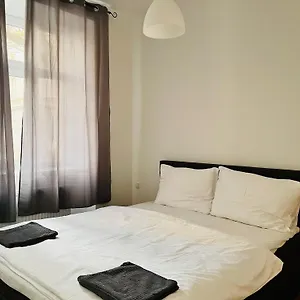 Aurellia Deluxe Апартаменты Вена