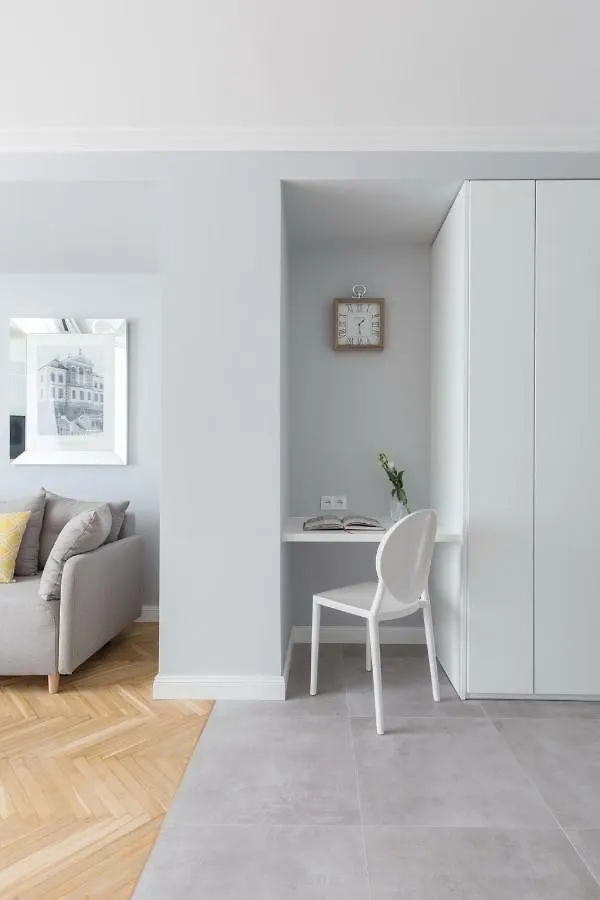 Glam Apartments City Center Varsovia